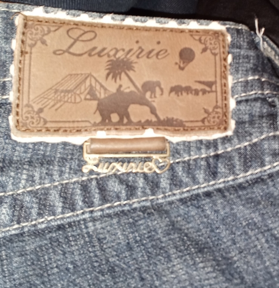 Low Rise Jean With Adjustable Length - Picture 3 of 5